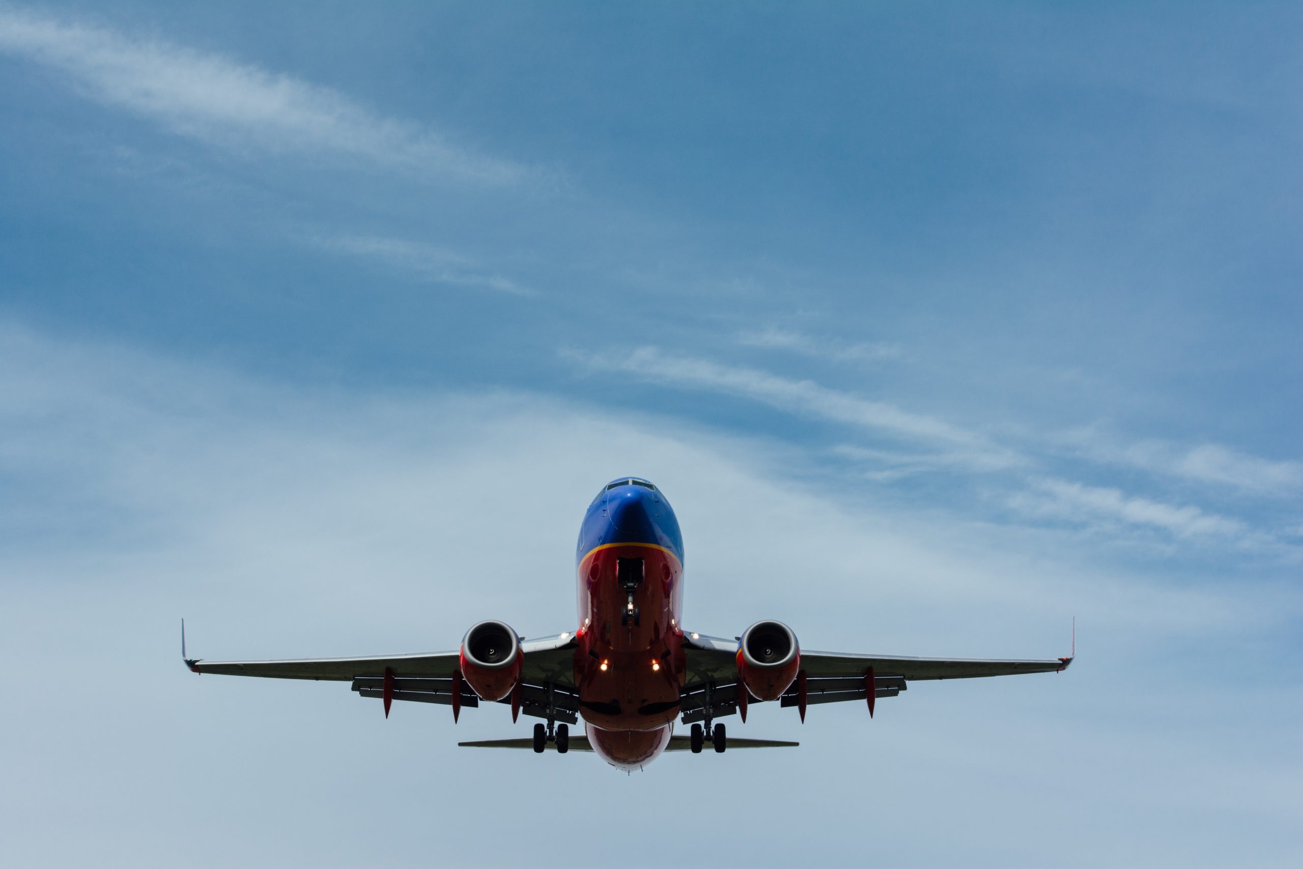 logística-envío-avión-Navidad-Black-Friday